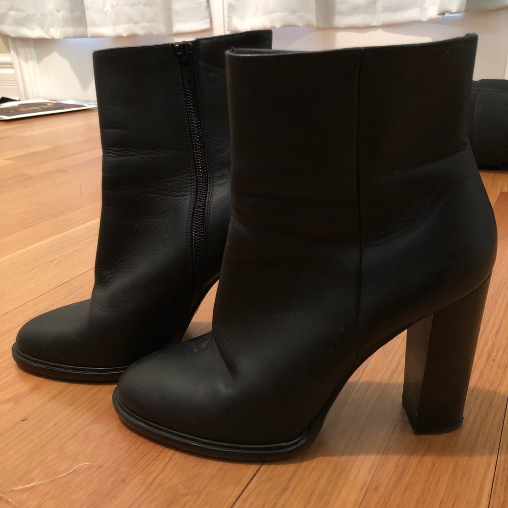 Vince black Overton leather Booties